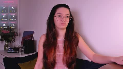 mia online show from December 2025 01:02:02 AM