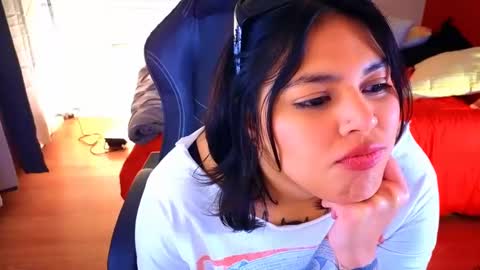 Mia online show from January 2025 06:31:01 AM