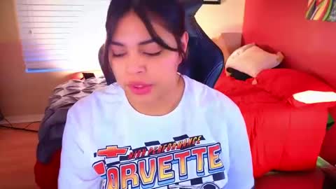 Mia online show from January 2025 12:25:01 AM