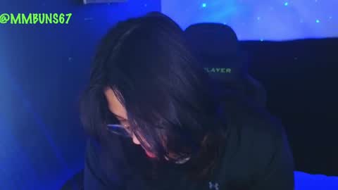 Mia online show from September 2025 12:57:02 AM