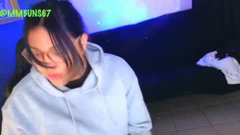 Mia online show from September 2025 02:26:01 AM