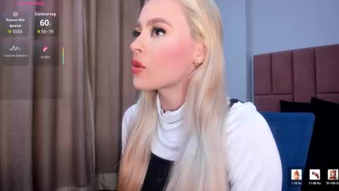 Snapshot of miacarperrlux chatting on February 2026 08:52:01 PM MiaCarper online show from February 2026 08:52:01 PM