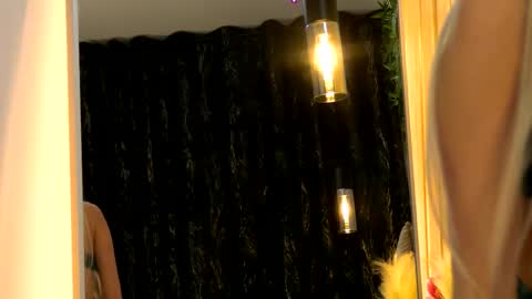 Snapshot of miacharm1 chatting on February 2026 09:19:02 PM Mia online show from February 2026 09:19:02 PM