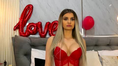 Snapshot of miacharm1 chatting on February 2026 09:46:01 PM Mia online show from February 2026 09:46:01 PM