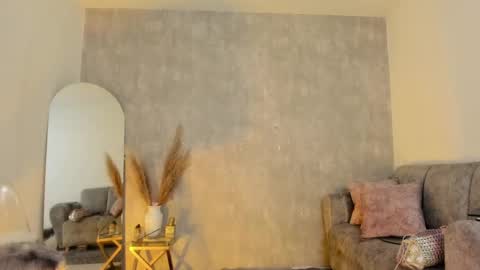 miacooper online show from January 2025 12:20:01 PM