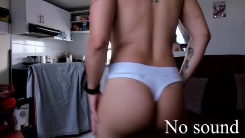 Mia online show from January 2025 07:31:01 PM