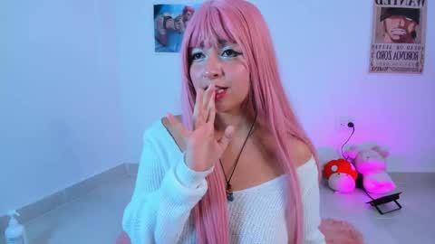 Mia Engels  online show from October 2025 11:12:02 PM