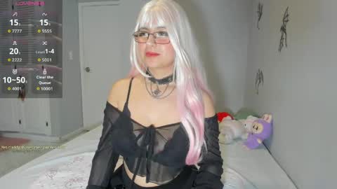 Mia Engels  online show from February 2026 12:30:02 AM