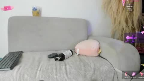 Miafisher online show from September 2025 09:56:01 AM