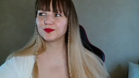 MiaFoxisJa online show from September 2025 05:29:01 AM