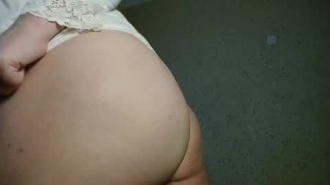 MiaFoxisJa online show from March 2026 04:01:02 AM