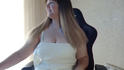 MiaFoxisJa online show from May 2026 03:48:01 AM