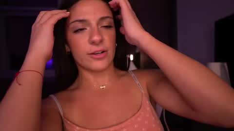 Mia online show from June 2026 03:09:02 AM