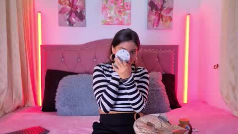 mia antonella online show from September 2025 03:28:01 AM