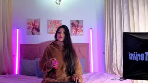 mia antonella online show from September 2025 02:58:02 AM