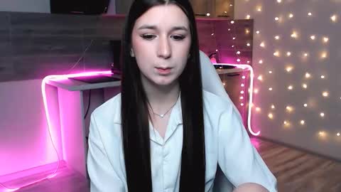 Snapshot of miaharrington chatting on February 2026 07:14:02 PM miaharrington online show from February 2026 07:14:02 PM