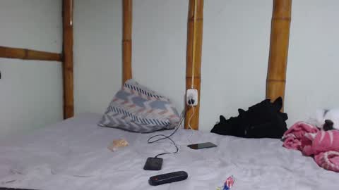 Mia  Sam online show from March 2025 07:02:01 PM