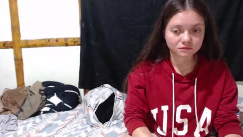 Mia  Sam online show from October 2025 03:18:01 AM