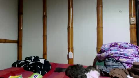 Mia  Sam online show from April 2026 05:12:02 PM