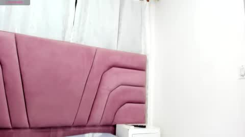 miajhonsonx online show from October 2025 12:34:02 PM