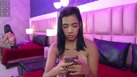 Mia online show from May 2026 11:49:01 AM