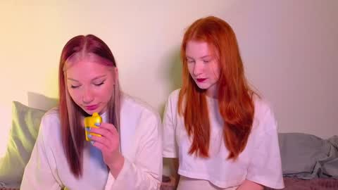 Snapshot of miakeler chatting on December 2024 07:05:01 PM milanaaaa online show from December 2024 07:05:01 PM