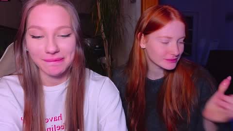 Snapshot of miakeler chatting on January 2025 01:35:01 AM milanaaaa online show from January 2025 01:35:01 AM