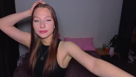 Snapshot of miakeler chatting on February 2025 06:29:02 PM milanaaaa online show from February 2025 06:29:02 PM