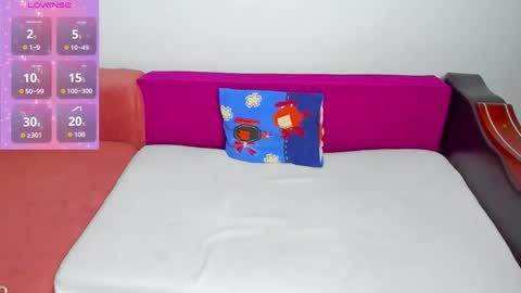 Mia Kittyy online show from October 2025 06:06:02 PM