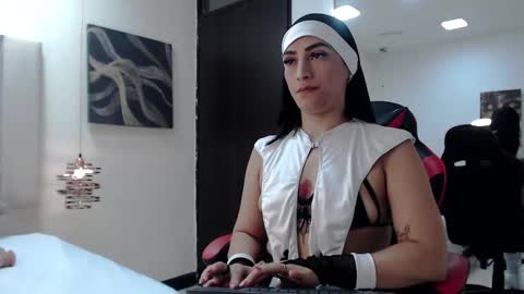 miaknigth online show from January 2026 12:11:01 PM