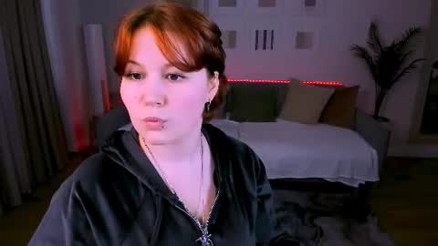 mialacrice online show from June 2026 11:32:02 AM
