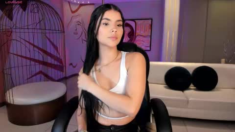 Call me Mia  online show from January 2026 07:16:02 PM