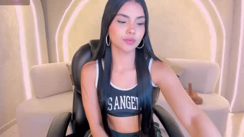 Call me Mia  online show from February 2026 07:56:02 PM