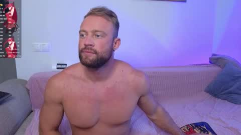 BestMarriedCouple online show from September 2025 05:32:01 AM