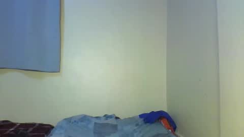 Muffin online show from December 2025 01:01:02 AM