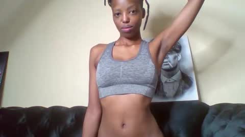 Muffin online show from April 2026 04:39:02 AM