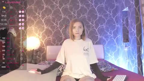 Mia online show from February 2026 02:25:01 PM