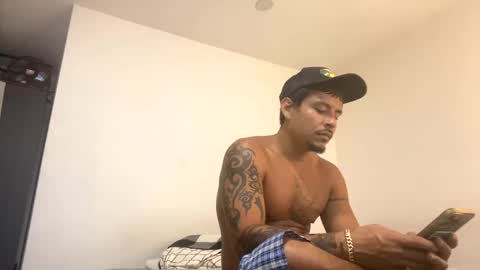 Snapshot of miamiclos1 chatting on October 2025 04:44:02 AM miamiclos1 online show from October 2025 04:44:02 AM
