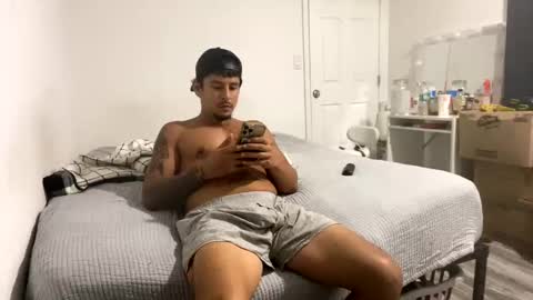 Snapshot of miamiclos1 chatting on October 2025 03:29:02 AM miamiclos1 online show from October 2025 03:29:02 AM