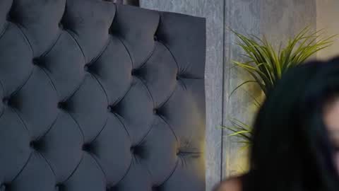  Miami  online show from November 2025 07:05:01 PM