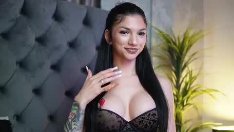  Miami  online show from November 2025 06:35:02 PM