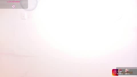 Mia  online show from January 2025 03:33:02 PM