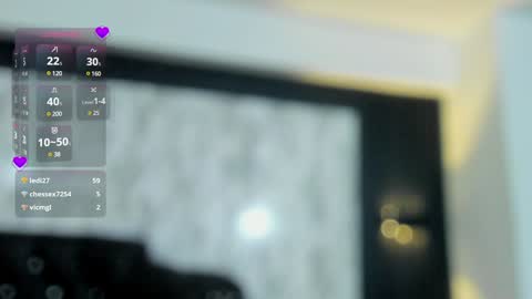 Snapshot of miamontoya chatting on January 2025 03:45:01 PM Mia -5 7001400 Follow online show from January 2025 03:45:01 PM