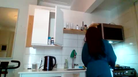 MiaMuffn online show from April 2026 04:30:02 PM