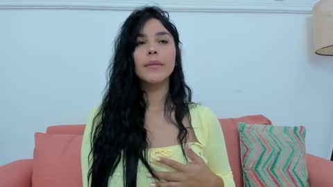 Snapshot of miaquevedo chatting on September 2025 11:35:01 AM Mia Quevedo online show from September 2025 11:35:01 AM