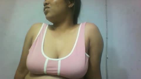 miarii online show from December 2025 05:42:01 PM