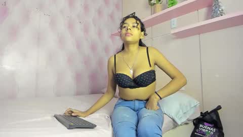 Snapshot of miarivers_ chatting on November 2025 11:46:02 AM MIA online show from November 2025 11:46:02 AM