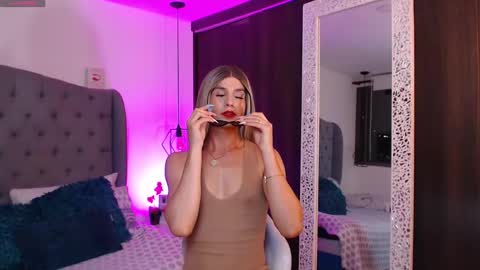 Mia Romanove online show from February 2025 02:50:02 AM