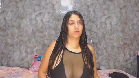 Snapshot of miarouse1531 chatting on December 2025 10:49:01 PM miarouse1531 online show from December 2025 10:49:01 PM