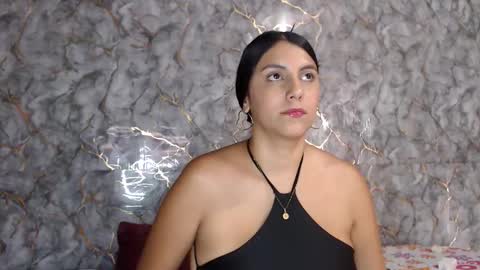 Snapshot of miarouse1531 chatting on May 2026 10:17:01 PM miarouse1531 online show from May 2026 10:17:01 PM